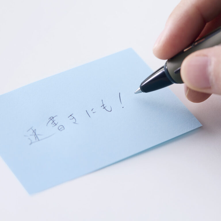 07
トンボ鉛筆 加圧油性ボールペン エアプレス フィールドギアカラー
速書き